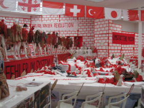 Thomas Hirschhorn Musée Précaire Albinet, 2004